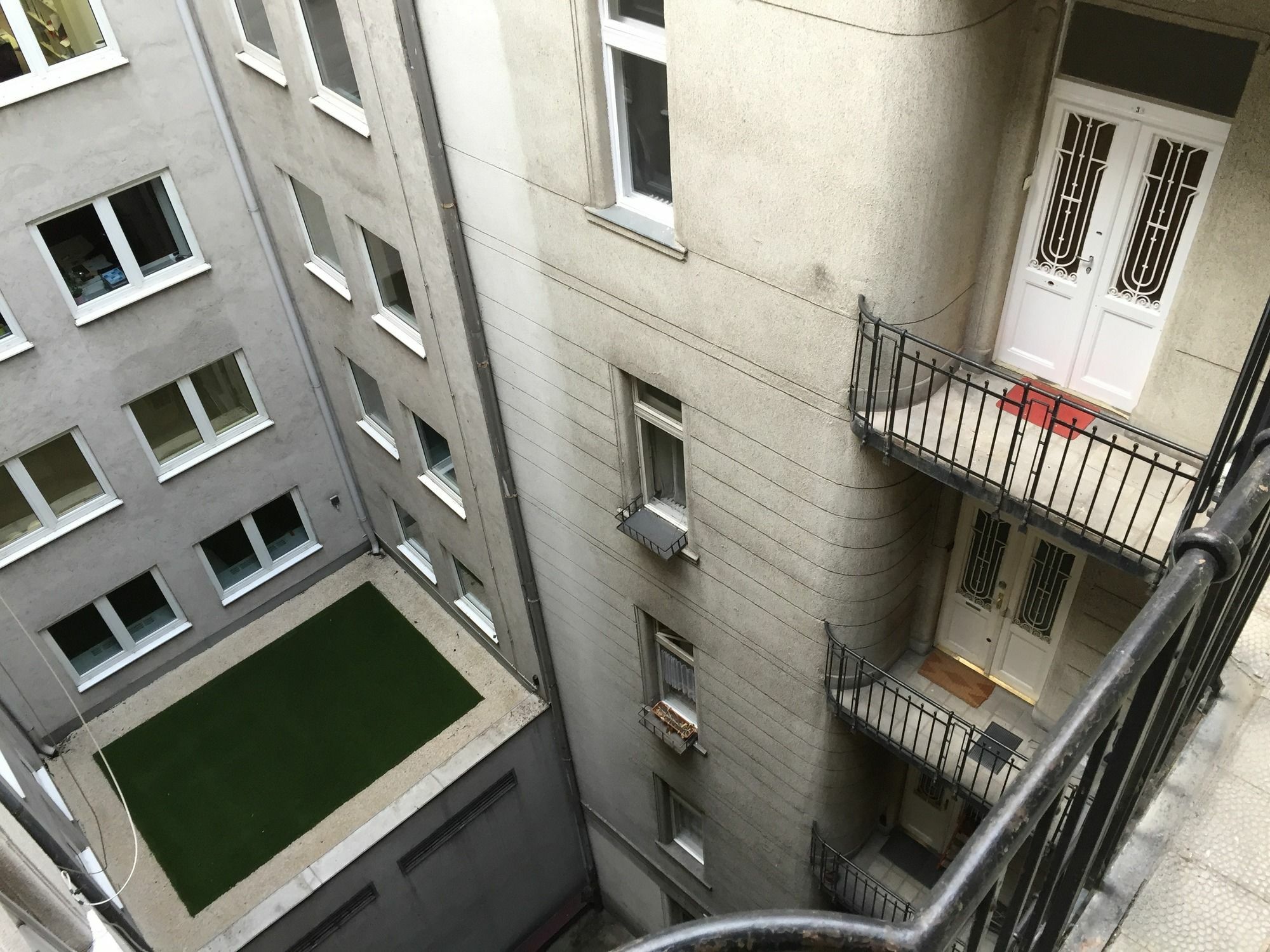 Happy Hostel ブダペスト エクステリア 写真